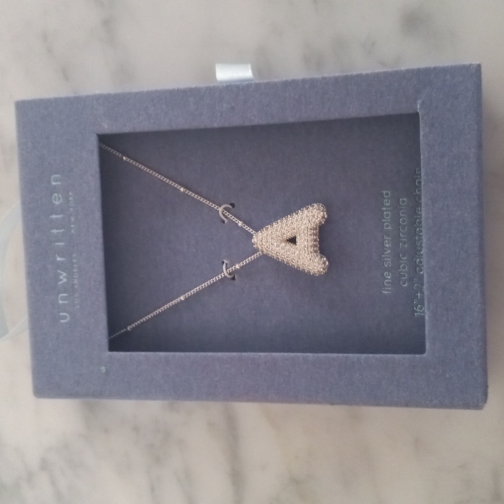 Unwritten silver necklace